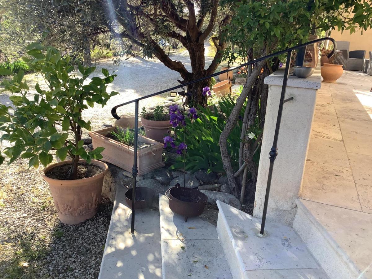 Jardin D'Antan Bed & Breakfast Ansouis Exterior photo