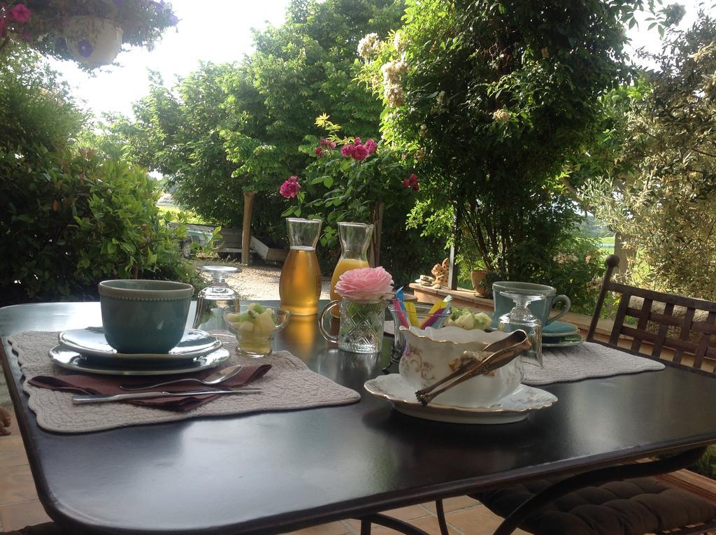 Jardin D'Antan Bed & Breakfast Ansouis Exterior photo